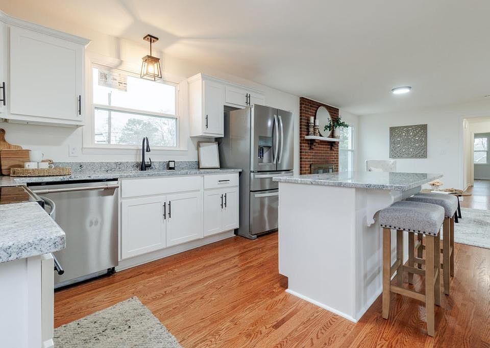 2nd image of 2159 Allendale Dr #C