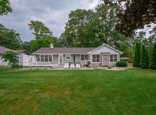 61711 Channel Dr, Cassopolis, MI 49031