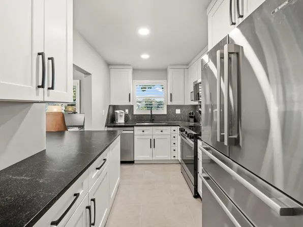 135 ANDOVER F, West Palm Beach, FL 33417