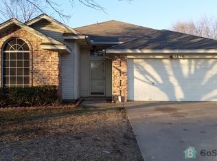 1808 Yorkshire St, Fort Worth, TX 76134