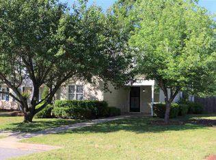 129 Sussex Dr, Warner Robins, GA 31088