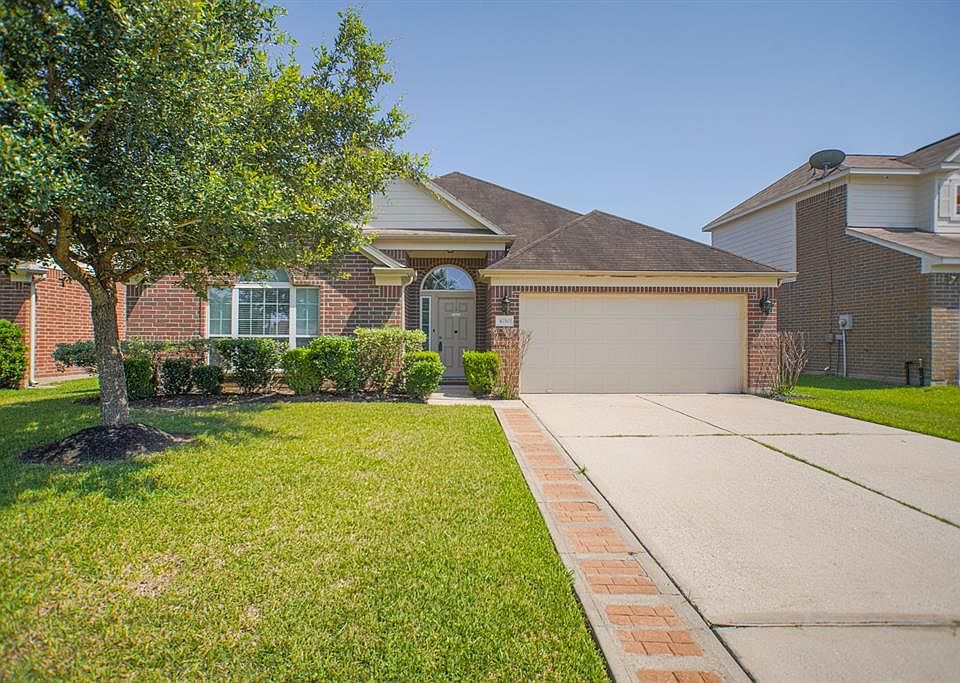 4210 cherrytree dr cibolo tx