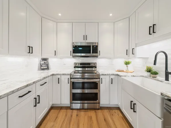 12 Boulevard Drive #27-157, Danbury, CT 06810