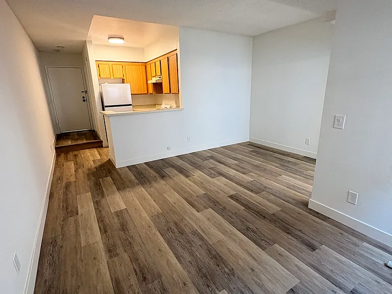 3950 Cleveland Ave #103 — Photo 6