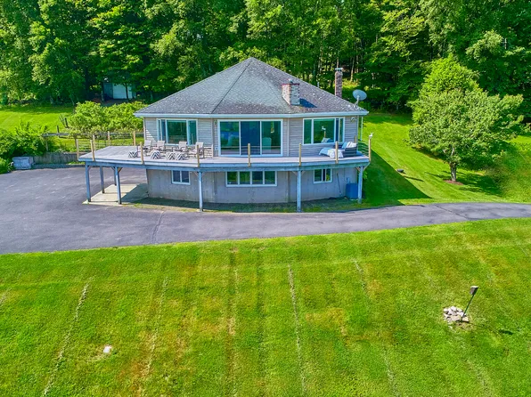 308 Valley Ridge Rd, Milanville, PA 18431