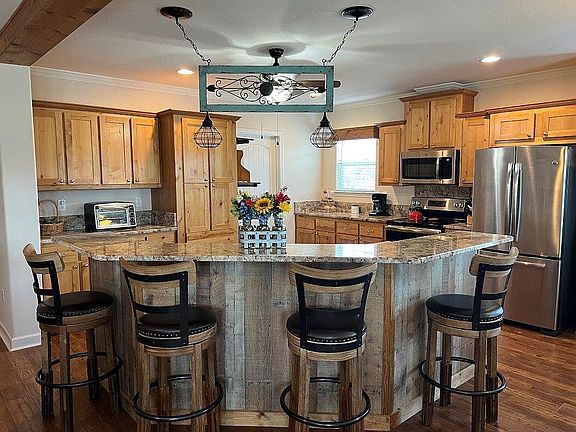 4th image of 100 Blair Cir #233