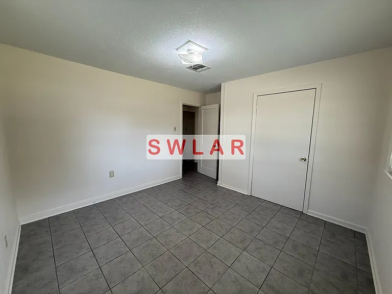 3542 Monroe St — Photo 17