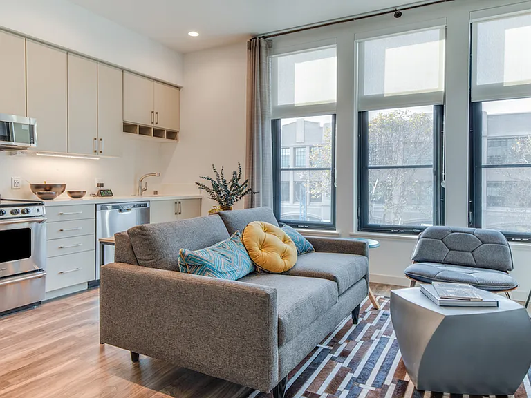 Stunning homes with view of Jack London Square