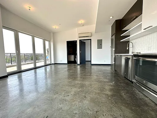 Rented by EXR | media 4