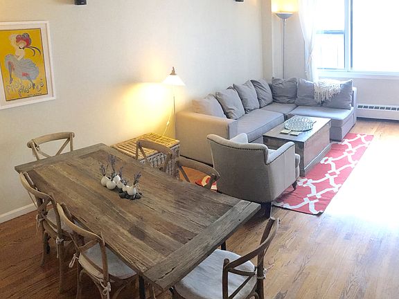 Living room / dining room