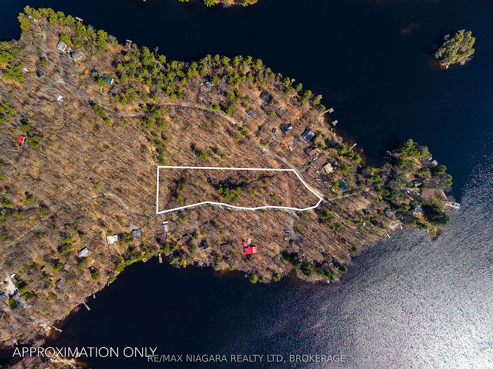1st image of 127 Oak Shores Ln