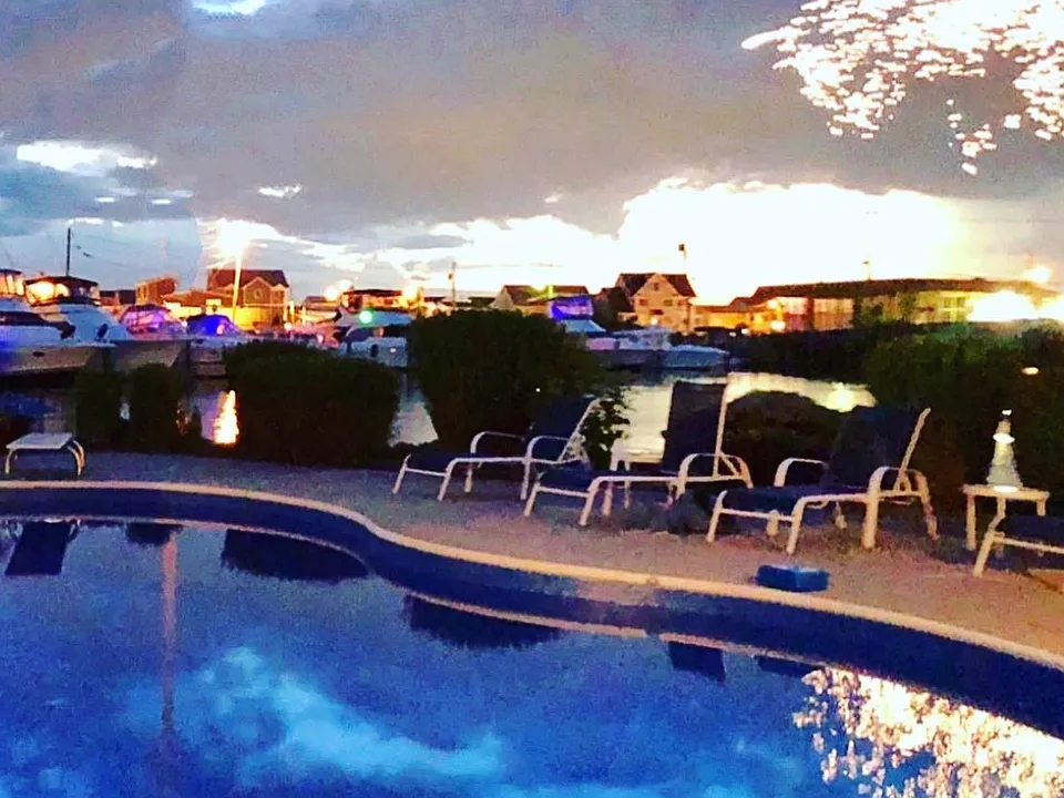 362 Venice Dr