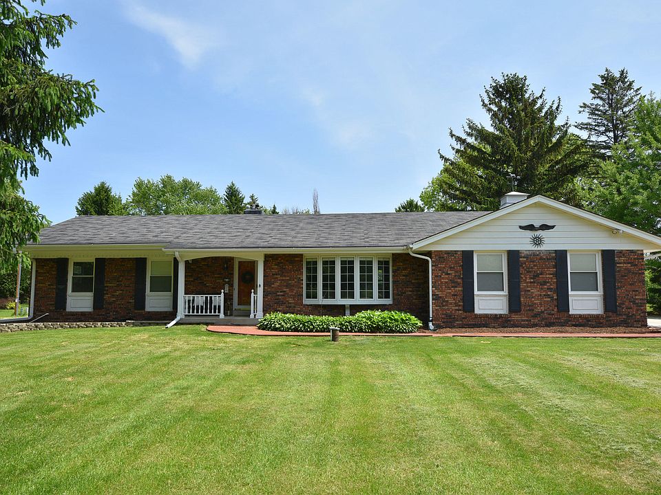 1st image of 418 Vista View Dr