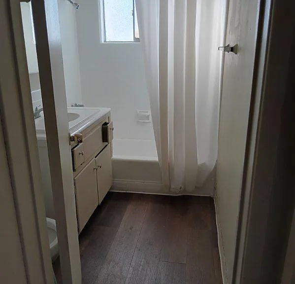 249 E Fremont Sq #5 — Photo 6