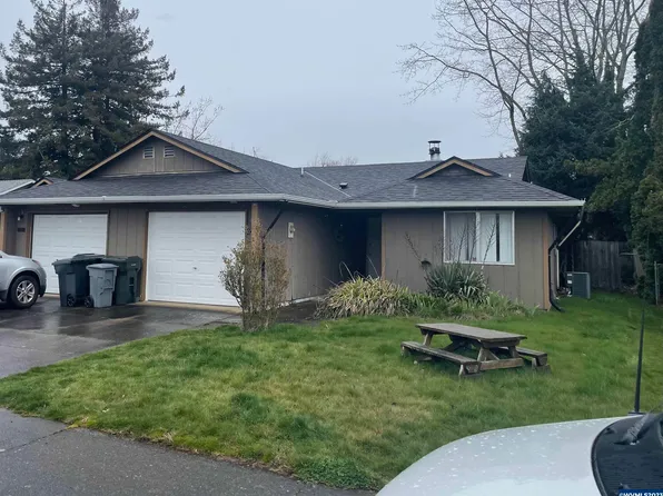 1096 Raffon Ct SE, Salem, OR 97317