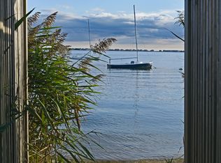 7 Yacht Club Dr, Remsenburg, NY 11960