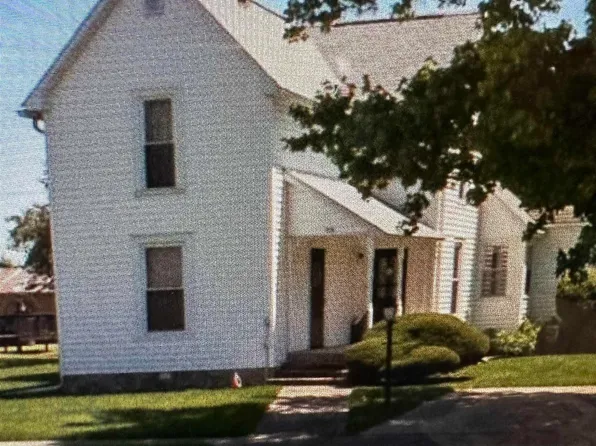 109 N Benton St, Goodland, IN 47948
