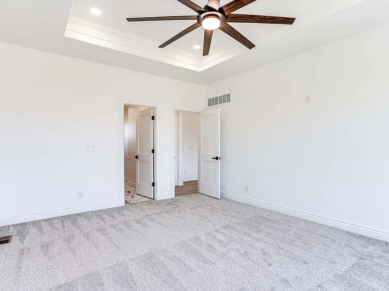 464 S Stoney Creek St — Photo 36