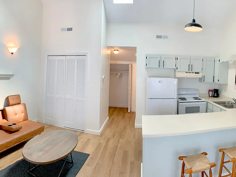 1851 Colony Dr #5 — Photo 6