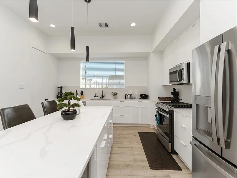 3410 Baer St #C — Photo 16