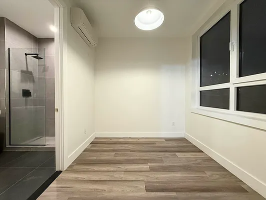 Rented by ERNY LLC | media 32