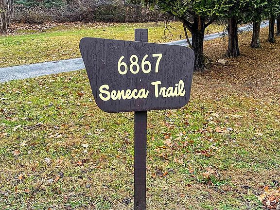 2nd image of 6867 Seneca Trl