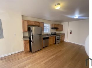 1526 N 17th St #2, Philadelphia, PA 19121