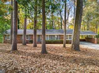 5820 Greenbrier Rd, Sandy Springs, GA 30328