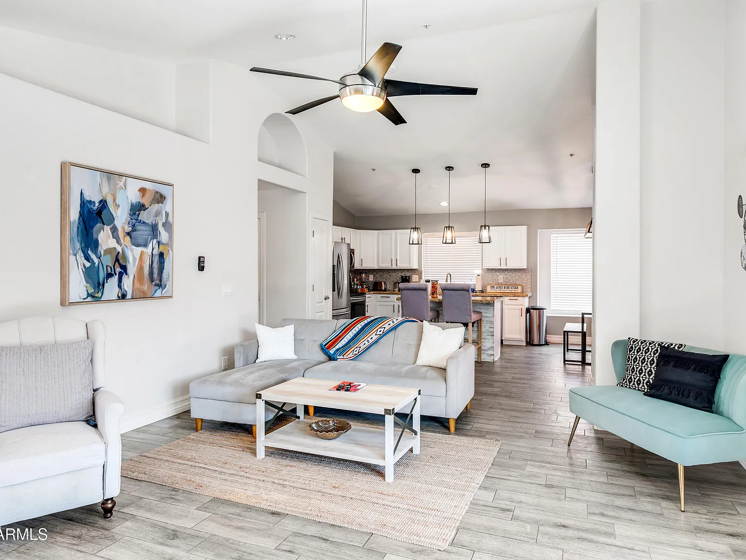 4 bed, 2.0 bath, 1524 sqft, $3,400 — Photo 3