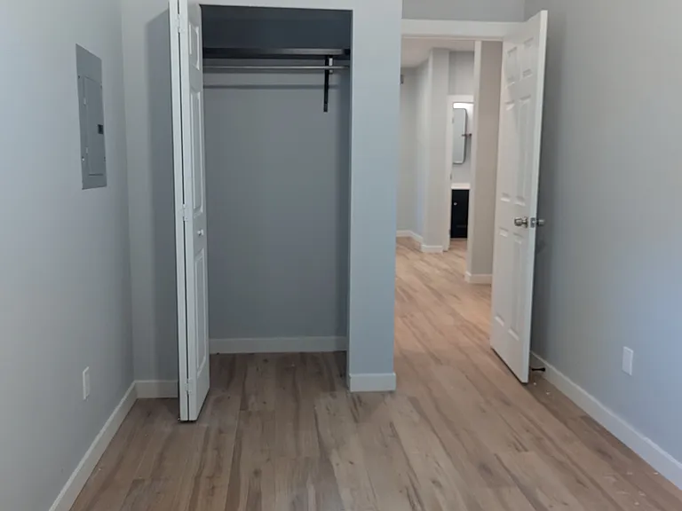 Second bedroom.