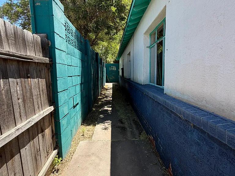 711 Iron Ave SW — Photo 30