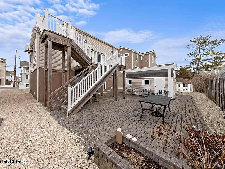26 W Oceanview Dr — Photo 20