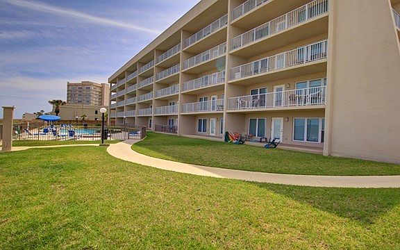 5th image of 2216 Gulf Blvd