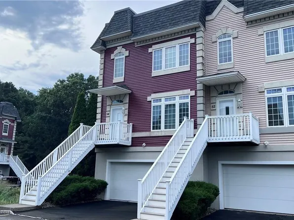 54 Alexander Court, Nanuet, NY 10954
