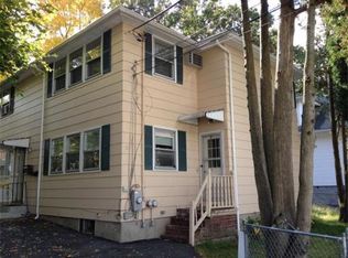 16 Kenneth St, Lawrence, MA 01843
