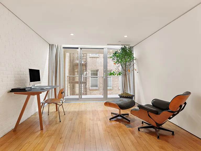 104 Charlton St #4W — Photo 9