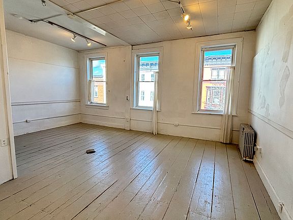 Main Room from Unit Entrance