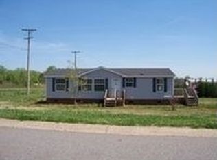 2126 Sterling Ridge Dr, Newton, NC 28658