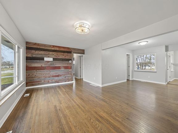 4th image of 3887 Evans Dr