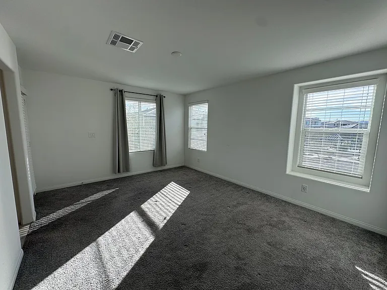 1132 Heliodor Ave — Photo 31