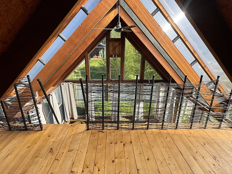 Gorgeous loft space