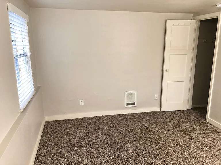 1411 N Northgate Way — Photo 14