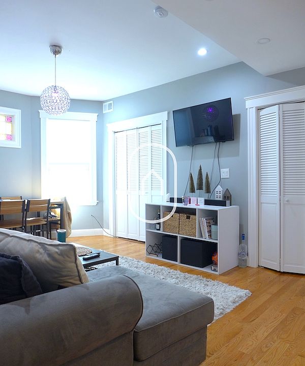 1st image of 1615 Tremont St