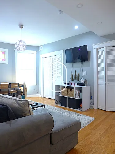 1615 Tremont St Photo 1