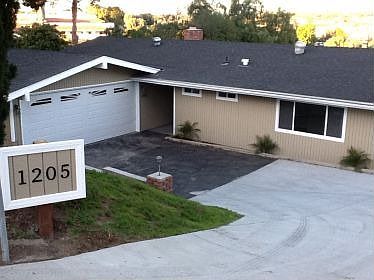 2nd image of 1205 Kyle Ln
