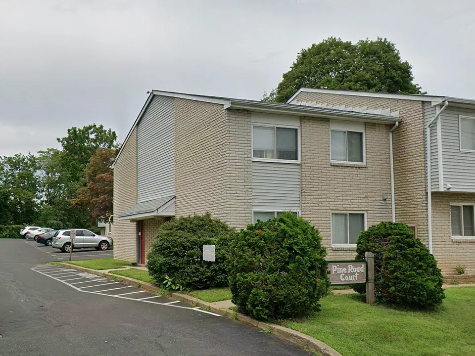 8210 Pine Rd #B6