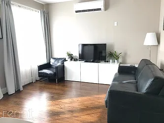 Rented by Rennit Inc.