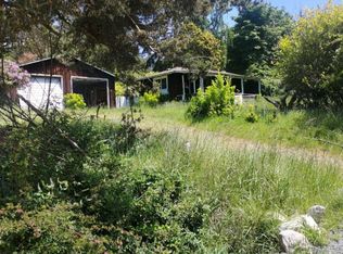 565 Bush Point Rd, Freeland, WA 98249