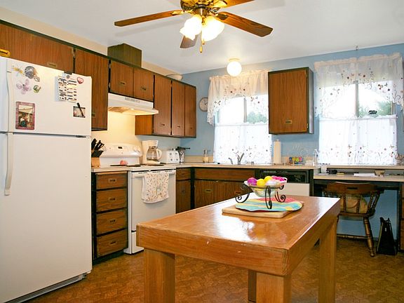 5th image of 2798 NE Athens Way