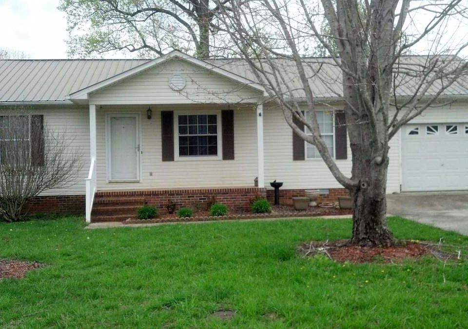1st image of 3849 Bartlett Dr
